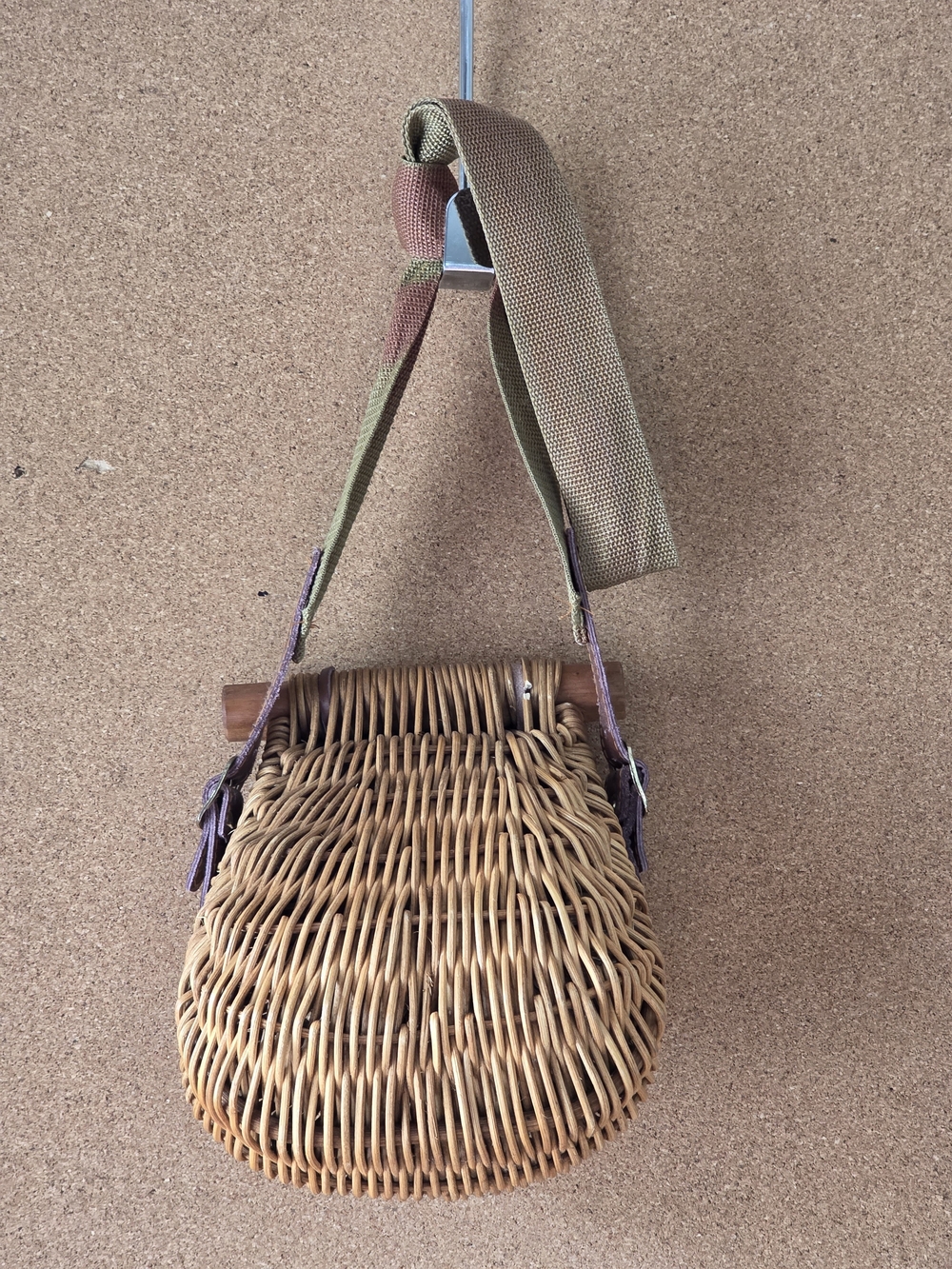 Vintage Wicker Fishing Creel Basket w/ Wood Lid & Strap (7x8x5) - Picture 2 of 16